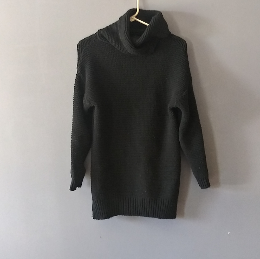 3/20 Black Turtleneck Knit Sweater